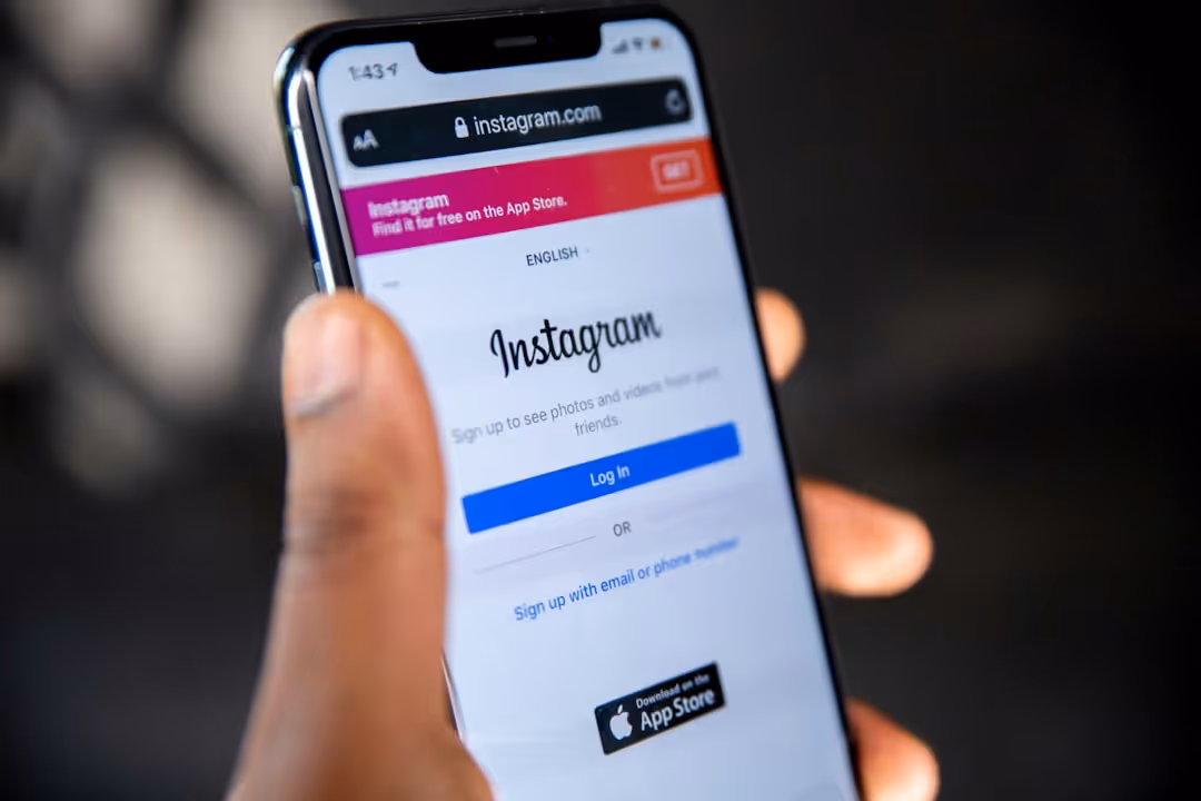 Meta AI assistente no Direct do Instagram — busca inteligente e geração de imagens por IA em 2026
