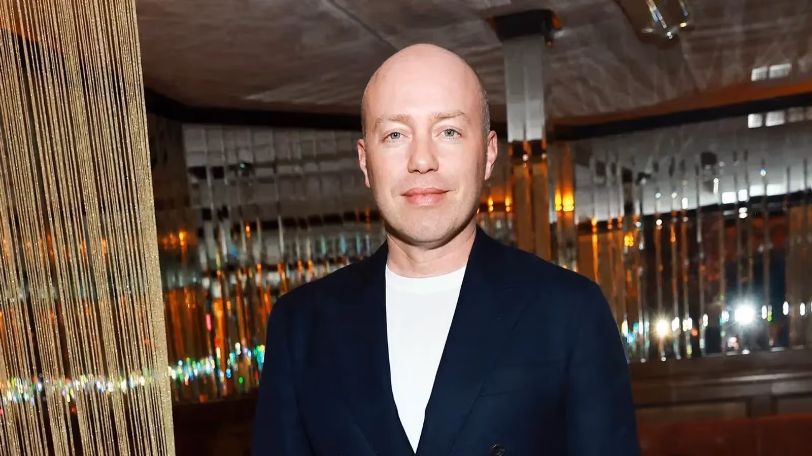 OpenAI Contrata Charles Porch para Conectar IA e Hollywood