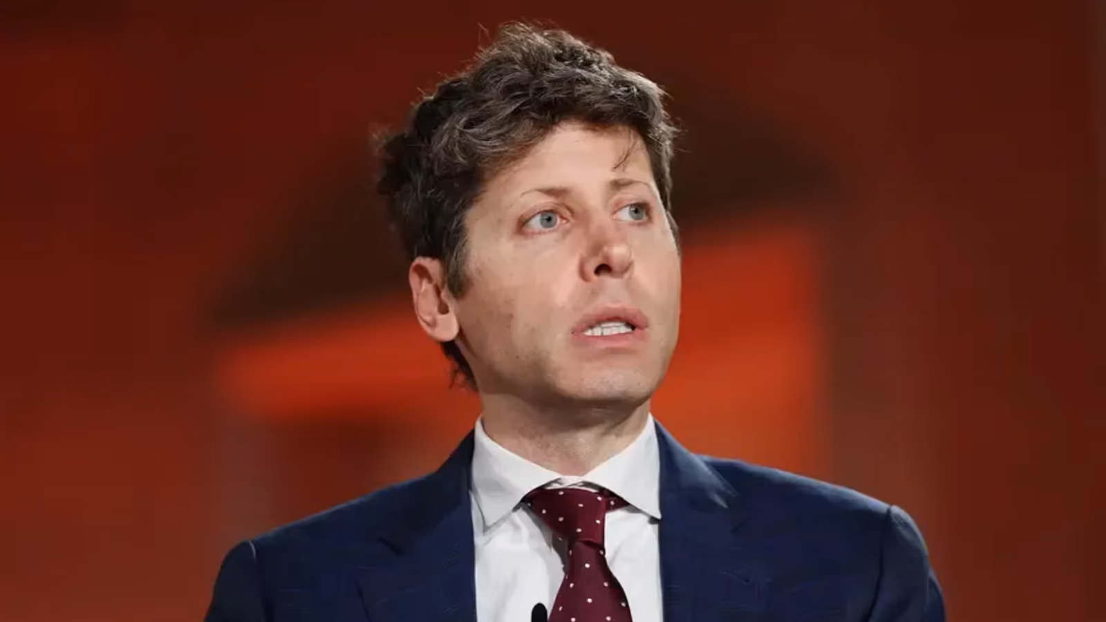 Suspeito Anti-IA Ataca Casa de Sam Altman com Coquetel Molotov